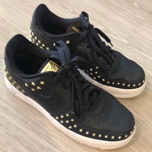 Black star studded Air Force 1s